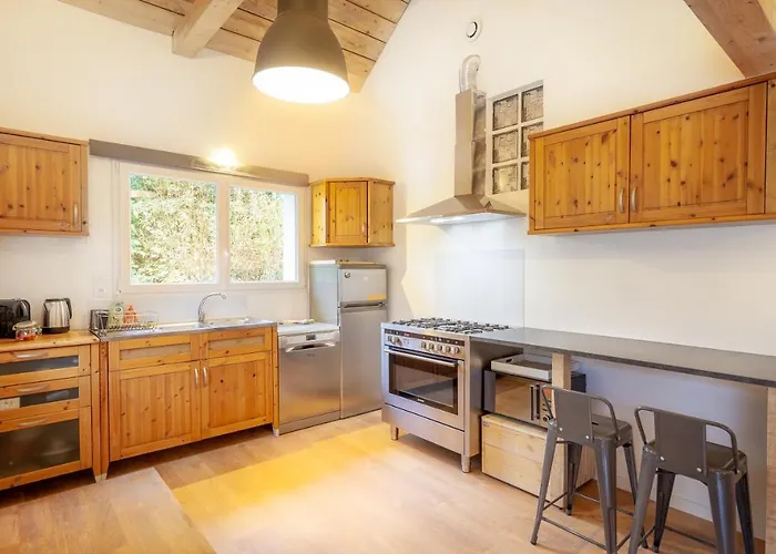 فيلة La Maisonnette-aix *