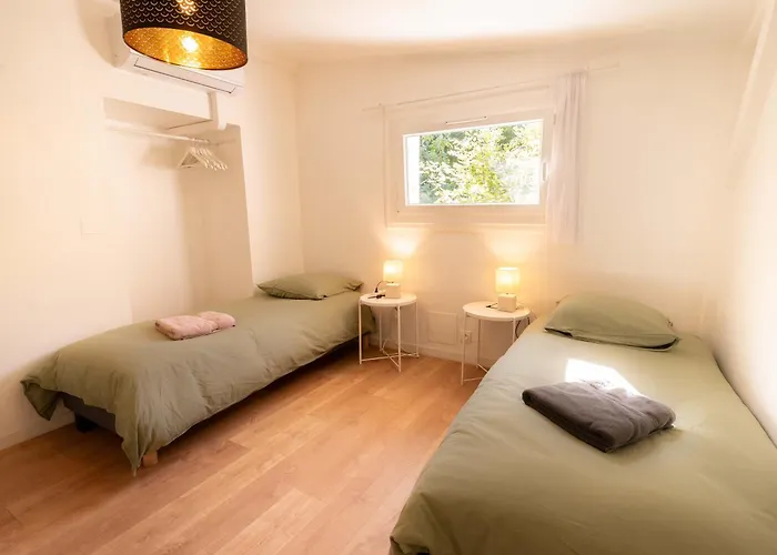 فيلة La Maisonnette-aix *